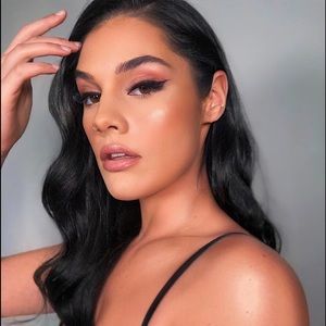 Meet your Posher, Kleysa